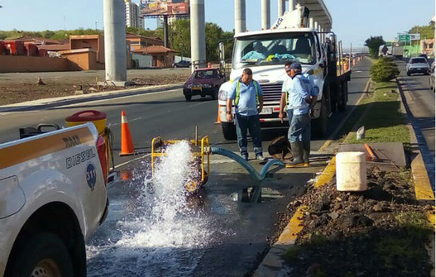 La ciudad de Panamá sin agua por rotura de tubería. Foto/Cortesía