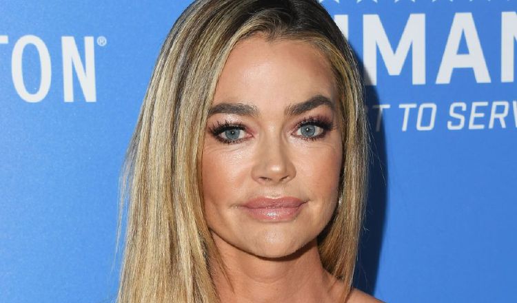 Denise Richards.