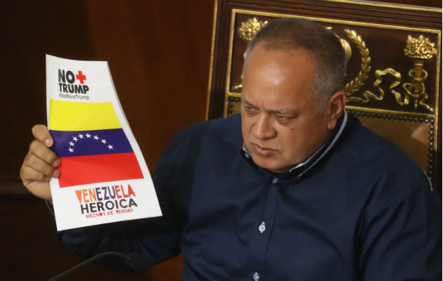 Según Diosdado Cabello, el dólar estadounidense ha debiltado al Bolívar. Foto: Archivo/Ilustrativa. 