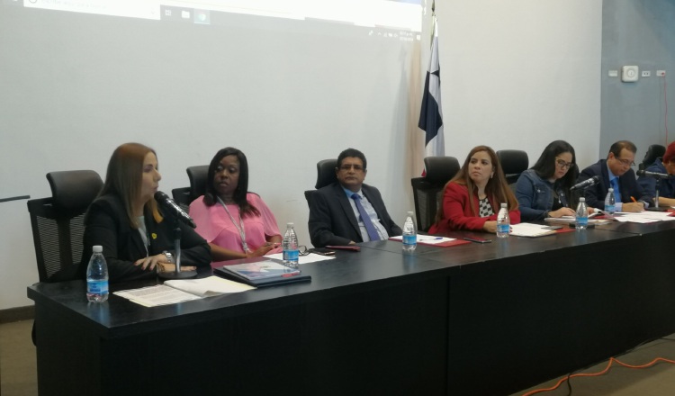 Samira Gozaine compareció a la Asamblea Nacional. Foto de Twitter