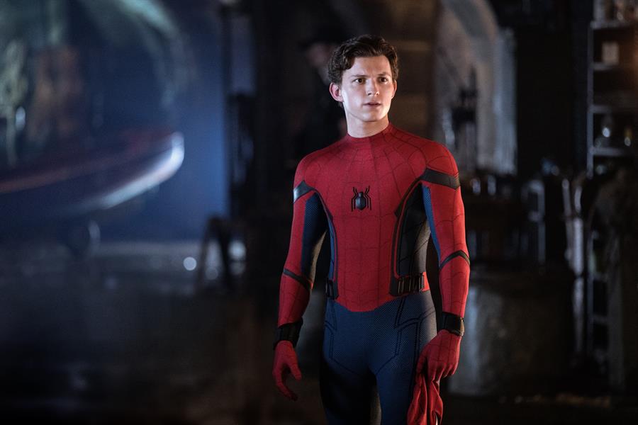 Tom Holland como Peter Parker, en una escena de la película 'Spider-Man: Far from Home'. EFE/Cortesía Sony Pictures/Archivo