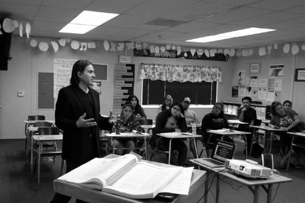 El educador debe dar ejemplo de cultura, tanto en la primaria como en la secundaria y la universidad. Foto: Archivo.