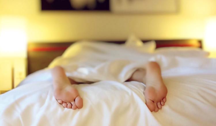 Dormir poco tiene secuelas. Es necesario hacer los correctivos. Foto: Pixabay.