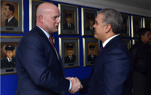 Iván Duque saluda al vicefiscal de Estados Unidos, Matthew Whitaker, Foto: EFE.