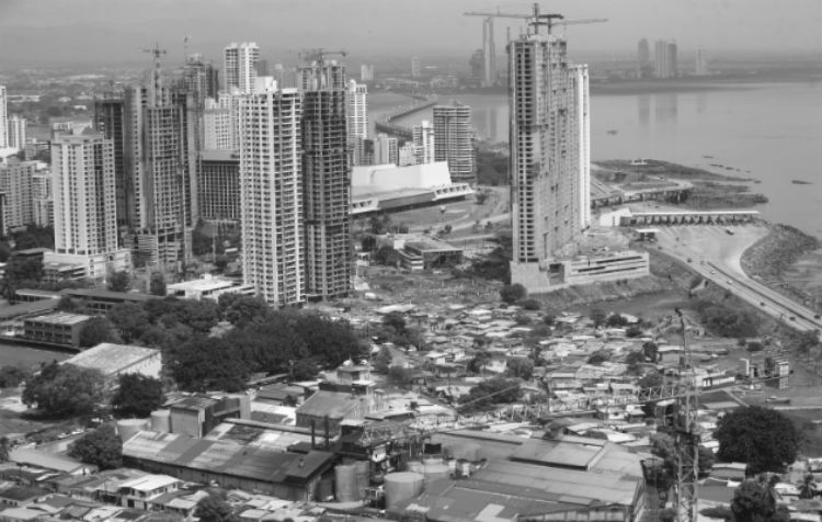  Estamos frente a condiciones que ameritan una profunda reflexión sobre nuestro modelo económico y su futuro. 