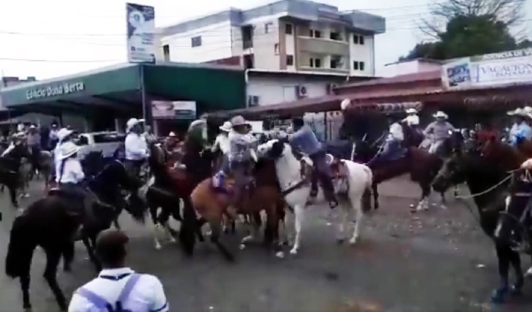 Escena de uno de los videos que circularon en redes. Twitter 