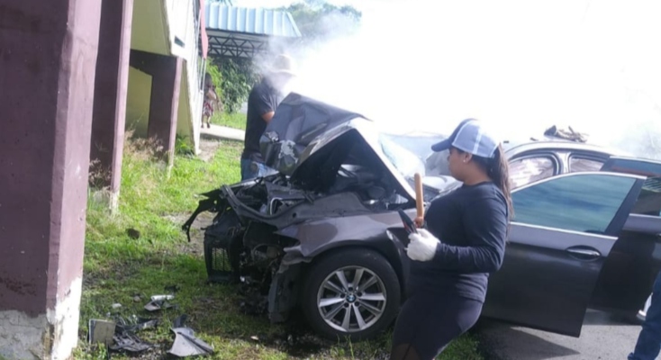 Investigan las causas de este accidente de tránsito. Foto/Mayra Madrid