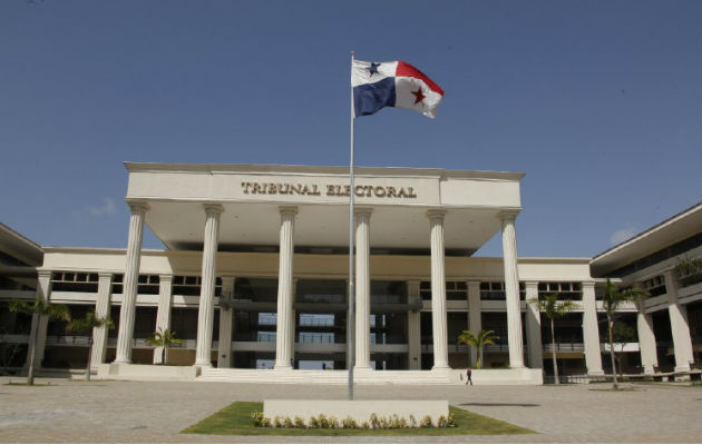 Quien publicase encuestas durante ese período de veda era sancionado por el Tribunal Electoral.