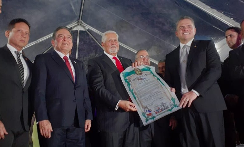 El expresidente Ernesto Pérez Balladares fue declarado Hijo Meritorio de la ciudad de Panamá. Foto: Víctor Arosemena 