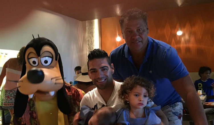 Falcao compartió los recuerdos de su padre. Foto @Falcao