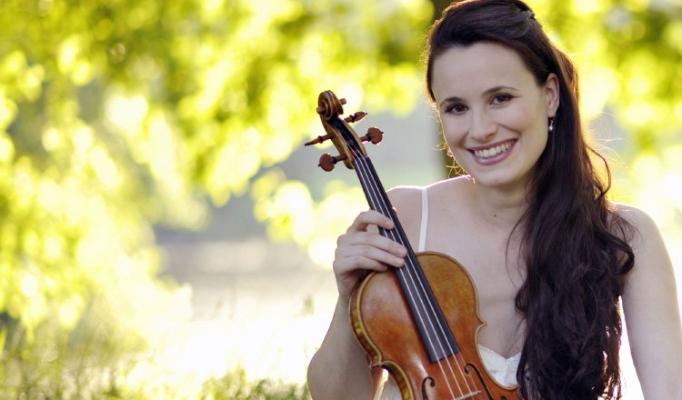 Lea Birringer (Violín, Alemania). Ofrecerá concierto el 4 de junio con Sebastien Hurtaud (Violonchelo, Francia). https://www.leabirringer.com