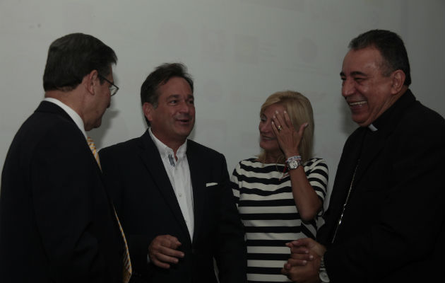 J.J. Rendón usa campaña ‘Soy el único’ a favor de Navarro 