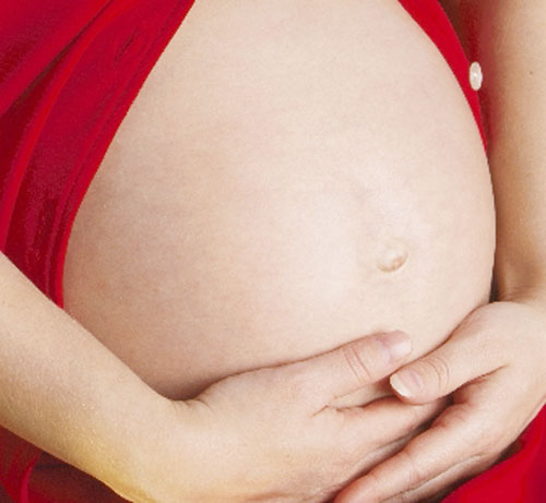 Vientres de silicona para fingir embarazos una sensación en China