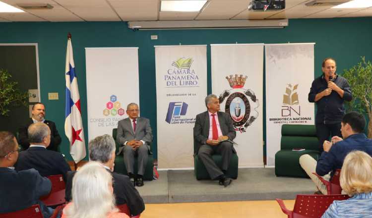 Durante el foro. Cortesía
