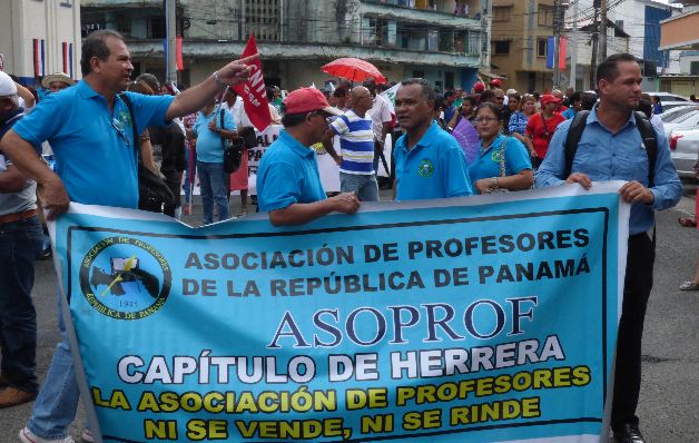 Los dirigentes de los gremios magisteriales le hicieron una serie de peticiones al presidente Laurentino Cortizo.