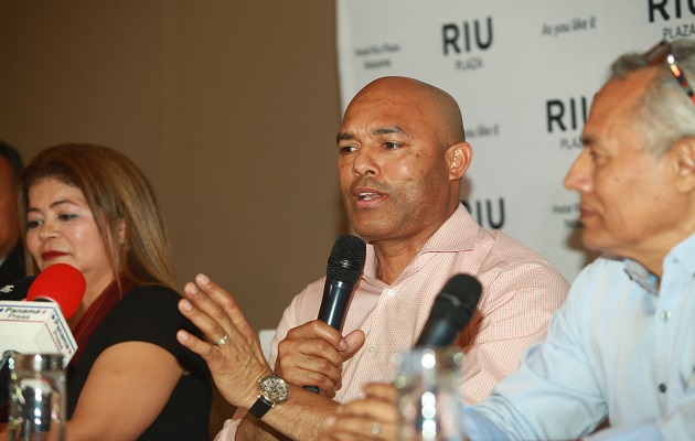 Mariano Rivera durante la conferencia. Foto: A/Gamez