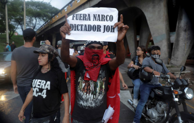 Las protestas contra el presidente hondureño se han intensificado. Foto: EFE.