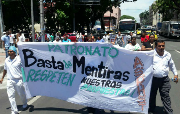 Más de mil trabajadores del Hospital Santo Tomás deciden irse a huelga. Foto: Panamá América.