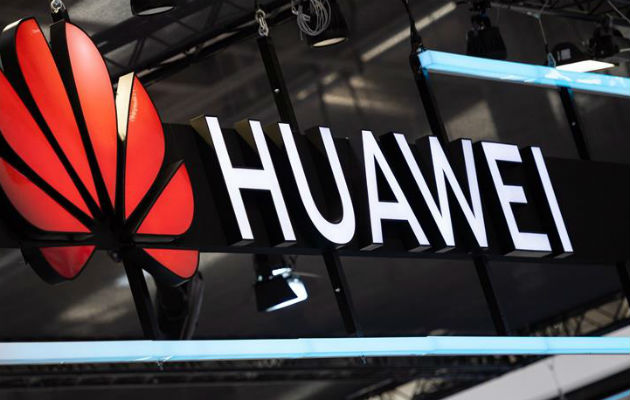 ACODECO sugirió a Huawei habilitar una línea de comunicación directa para que sus clientes puedan obtener respuestas a las inquietudes o dudas. Foto/Efe