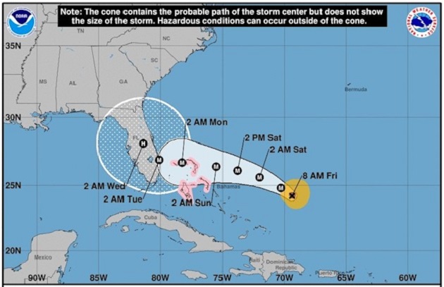 Dorian pasó al noreste de las islas. Solo dejó lluvias en Puerto Rico, aunque una persona murió mientras acondicionaba el techo de su casa para la tormenta.