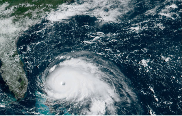 Se prevén además acumulaciones de agua de lluvia que podrían alcanzar las 30 pulgadas (76 centímetros) en zonas aisladas del noroeste de Bahamas.