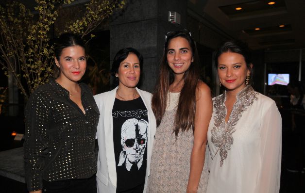 3. Maricela González, Astrud Cordero, Alexandra Bueno y Elly Van Os.