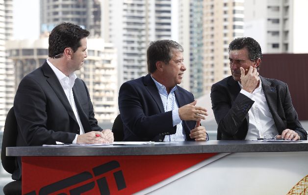 Mario Kempes compartió ayer la mesa del programa Fuera de Juego, de ESPN, con