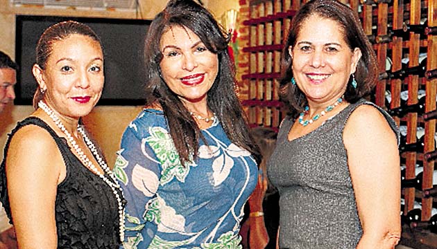 Cristina Jaramillo, Lolita Larios y Raisa Zayas.