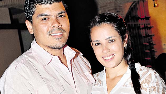 Daniel Vargas y Ariana Sánchez.