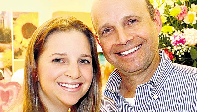 6. Emily Harari y Jack Harari.