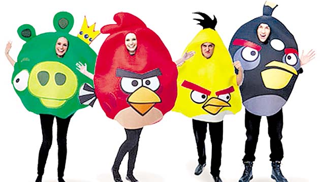 Disfraces para Carnaval Si no tienes la oportunidad de ir a uno de los clásicos como Cádiz o Gran Canaria, seguro que te lo puedes pasar muy bien en la noche de Carnaval en tu pueblo o ciudad. Y para ello, deberás disfrazarte. Aquí encontrarás cientos de opciones.