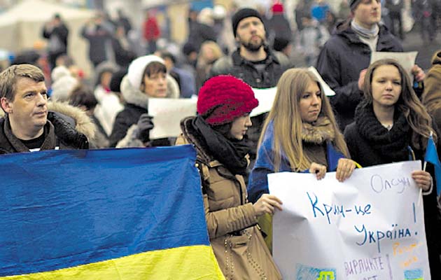 Protestan contra intervención Rusa en Ucrania.(AP)
