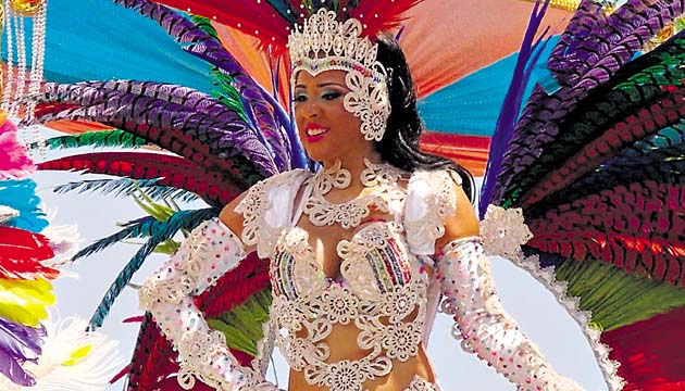 Daris, de blanco y colores.