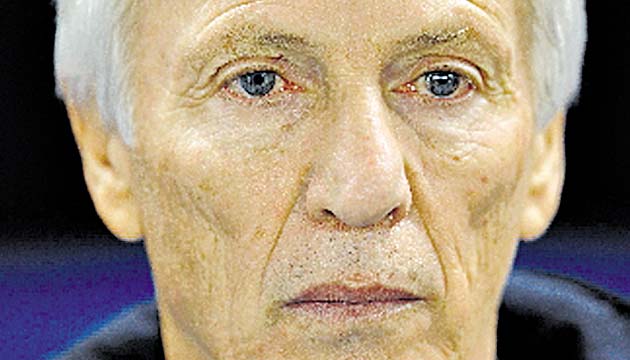 José Pékerman Técnico de Colombia. Fue un partido amistoso pero duro, intenso, un partido que Colombia tuvo varias situaciones de gol. Quizás no pudo jugar tan lucido o no hizo un partido espectacular... El resultado no es determinante, nos ayuda a conocer a los jugadores y a saber cuál es el plan en el futuro... Túnez nos cortó los circuitos de juego”.