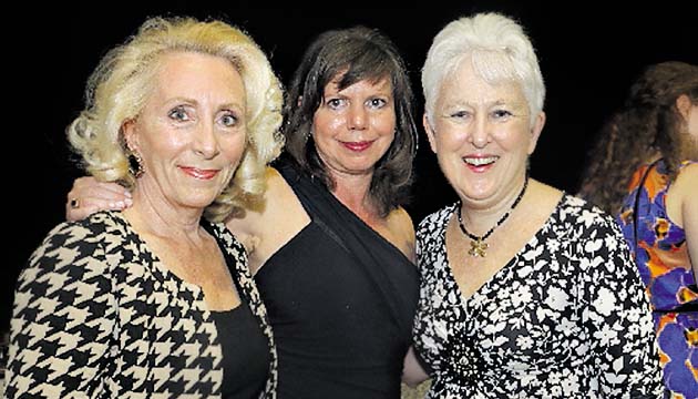 Jennifer Simpson, Jody Law y Rita Sosa.