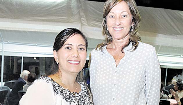 Shaleen White y Susana Uranga.