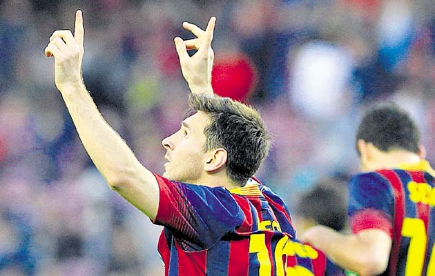 Lionel Messi, del Barcelona, ha anotado 18 goles en los clásicos.(EFE)