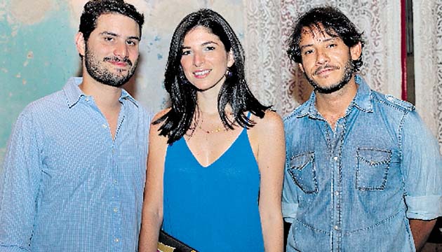 2. Víctor Méndez, Gina Gaudiano y José Melgar.