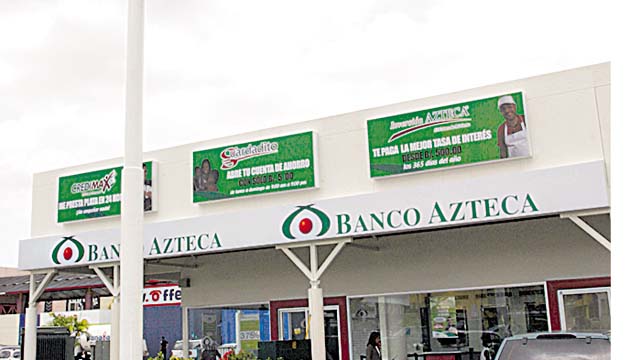 En el sector bancario figura Banco Azteca.(Archivo.)