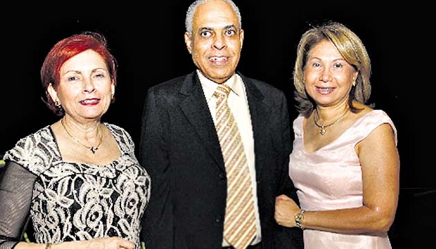 4. Elsa Arosemena, Luis Blanco y Diana de Blanco.