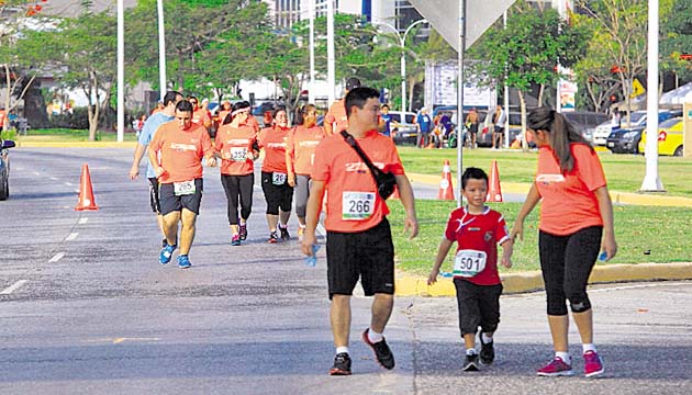6.La carrera se desarrolló en un ambiente familiar.(Alberto ortega)