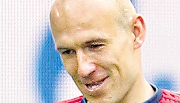 Arjen Robben, Atacante del Bayern Múnich. “Estamos en semifinales y ahí puede pasar cualquier cosa. Y por la forma como hemos jugado últimamente, se puede decir que ya no somos favoritos... Ellos (Real Madrid), en un buen día, pueden despedazar a cualquier rival y si no tenemos cuidado, eso es algo que también nos puede llegar a pasar a nosotros”.
