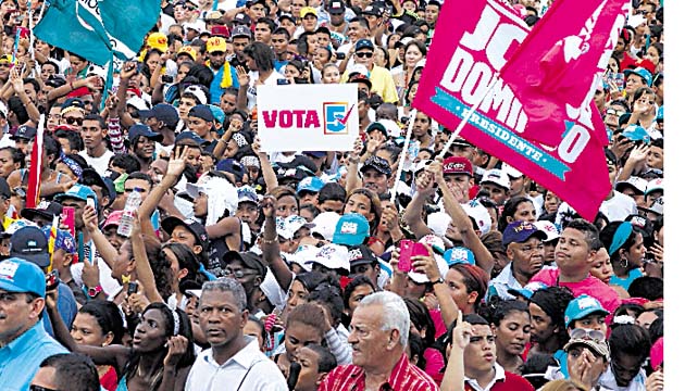Más de 150,000 personas se calcula que fueron a la actividad.(Víctor Arosemena)