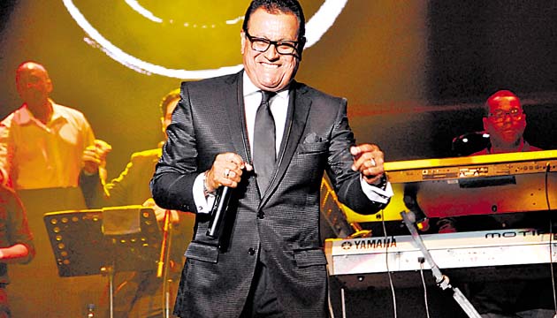 “El niño bonito de la salsa” recordó sus 44 años de amistad con “Cheo”. Su “show” fue contagioso.
