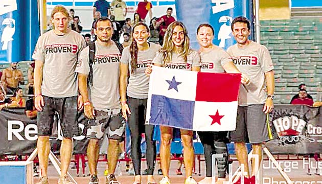 Podio. El equipo CrossFit PTY fue tercero en el podio de ganadores en la pasada edición de los juegos regionales que se dieron en Ecuador.