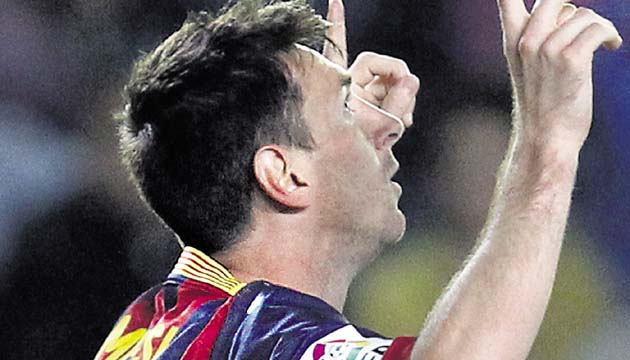 Messi deberá aportar hoy su magia para mantener vivo a su equipo.(EFE)