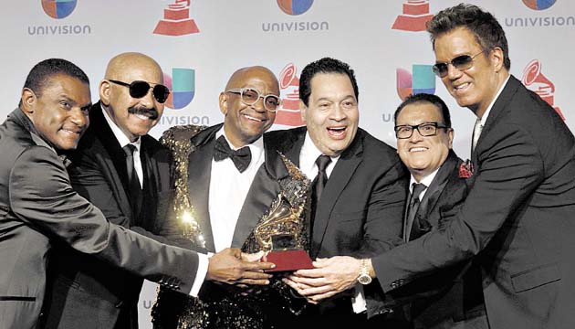 Premiado por la producción Salsa Giants. Son como hermanos.
