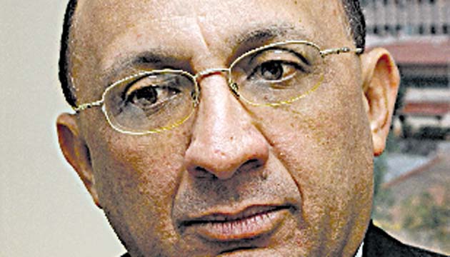 Secretario es derrotado. La derrota del secretario general del Partido Panameñista, Alcibiades Vásquez Velásquez, fue una de las grandes sorpresas en estas elecciones, tras escogerse a la joven de 24 años Katleen Leby como una de sus remplazos en el circuito 8-10.