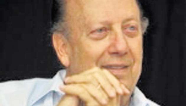 @RobertoEisen. Qué suerte tiene V. Jimmy P lo hizo presidente. ¡WOW! Por qué no nos cuenta algunitas de las vagabunderías que hizo...