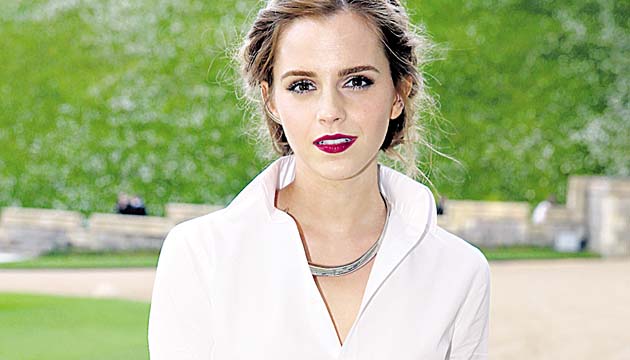 Emma Watson. Estilo descomplicado, pero muy elegante.